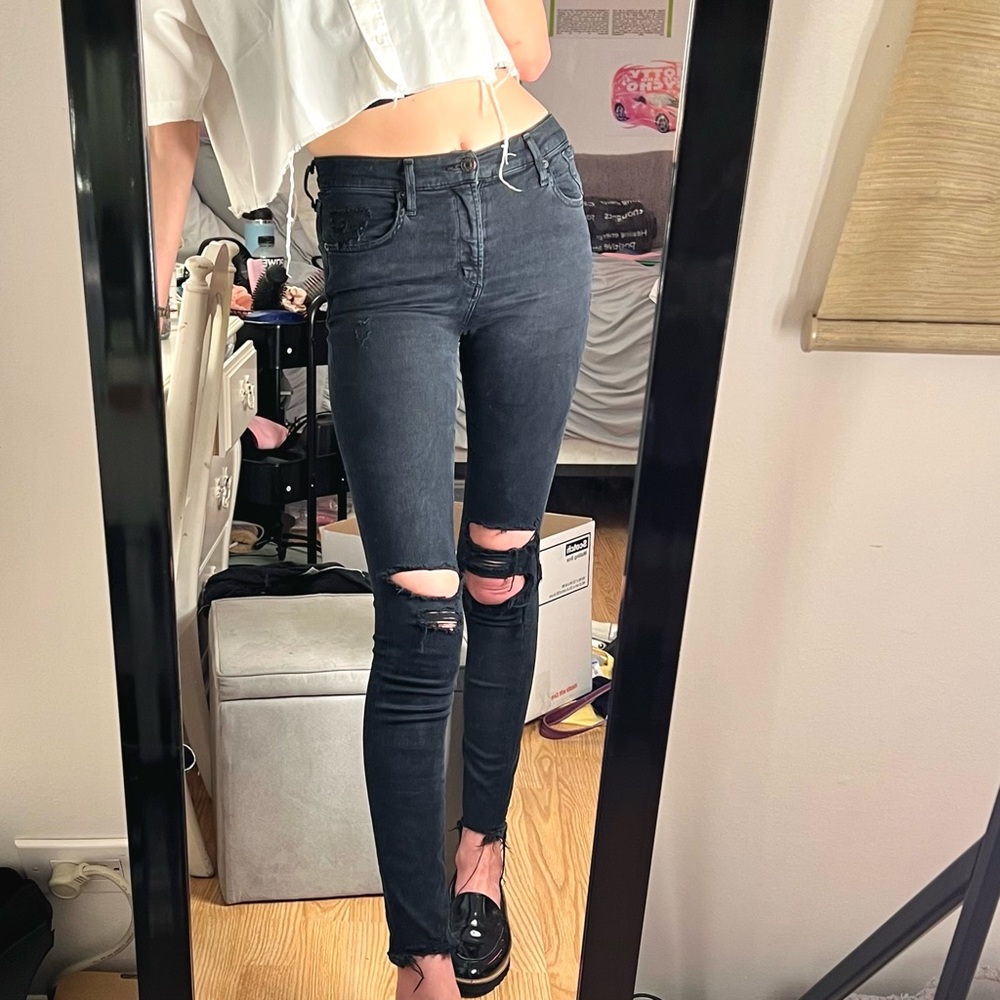 AGOLDE Sophie High Rise Distressed Skinny Jeans in Ruthless